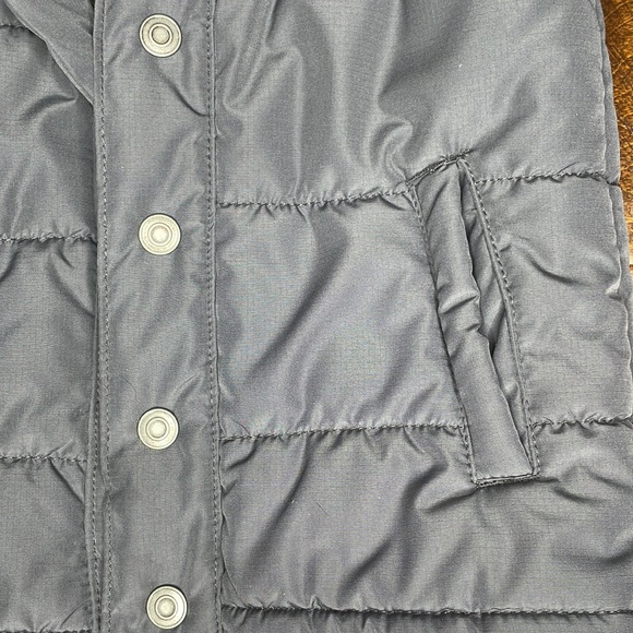 EUC Boys Carter’s Gray Vest size 6 - Picture 4 of 5